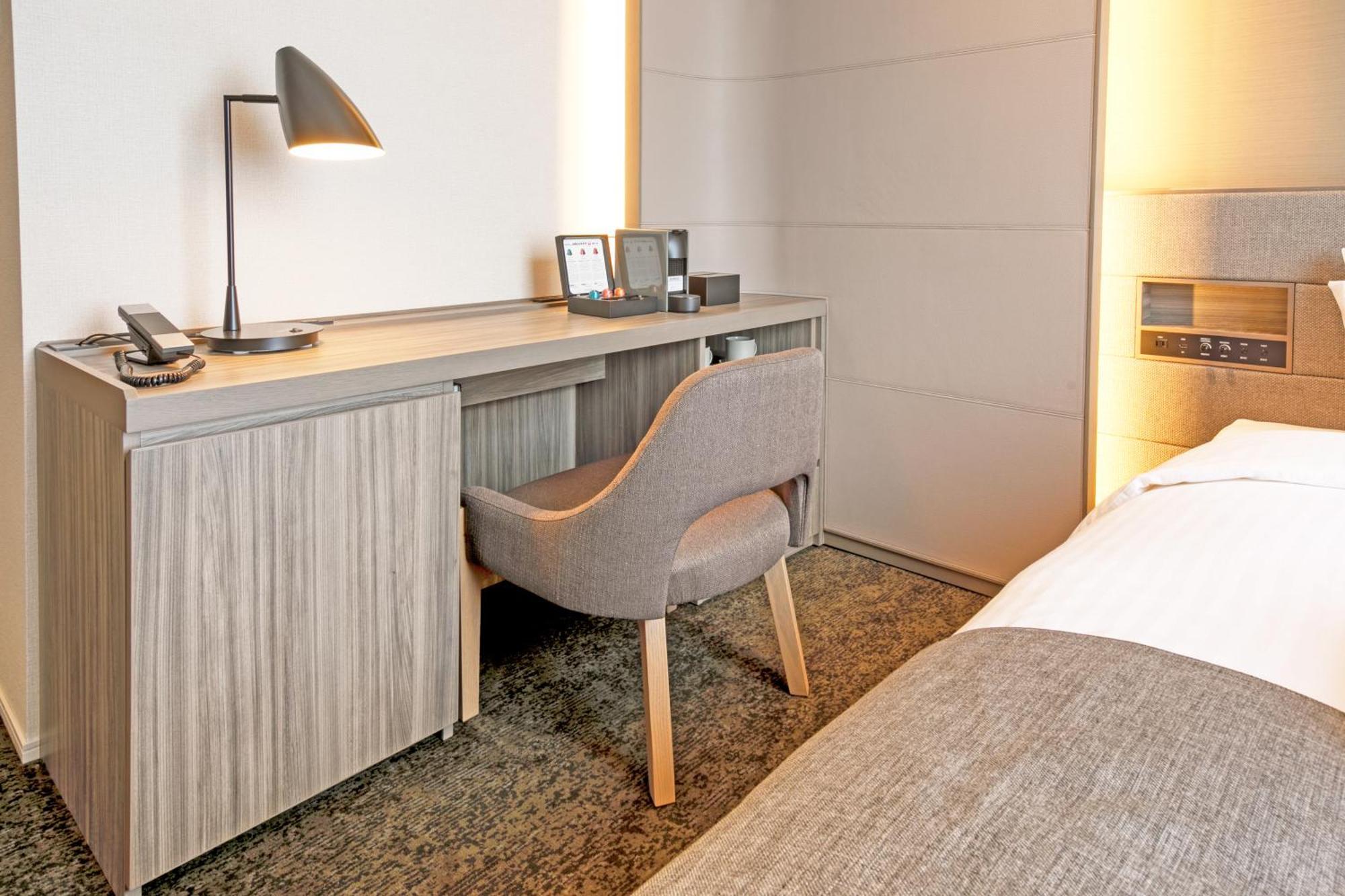 Hotel Jal City Fukuoka Tenjin Exteriör bild